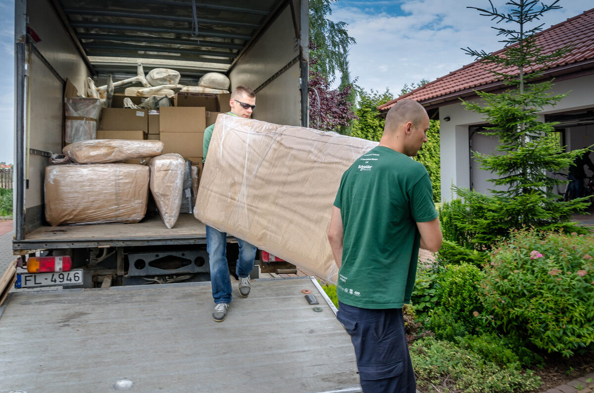 relocation service, moving service, household goods, moving to Latvia, furniture transport